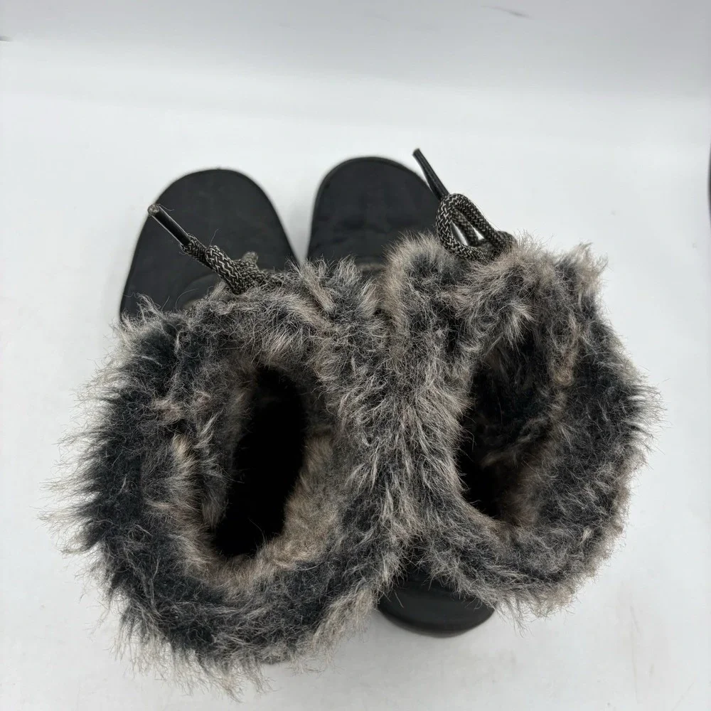 Columbia Snow Boots Womens Size 7.5 Minx Shorty III Black Waterproof Omni Grip